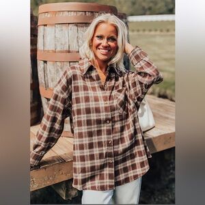 NWT Cutie Chestnut Plaid Button Up Top